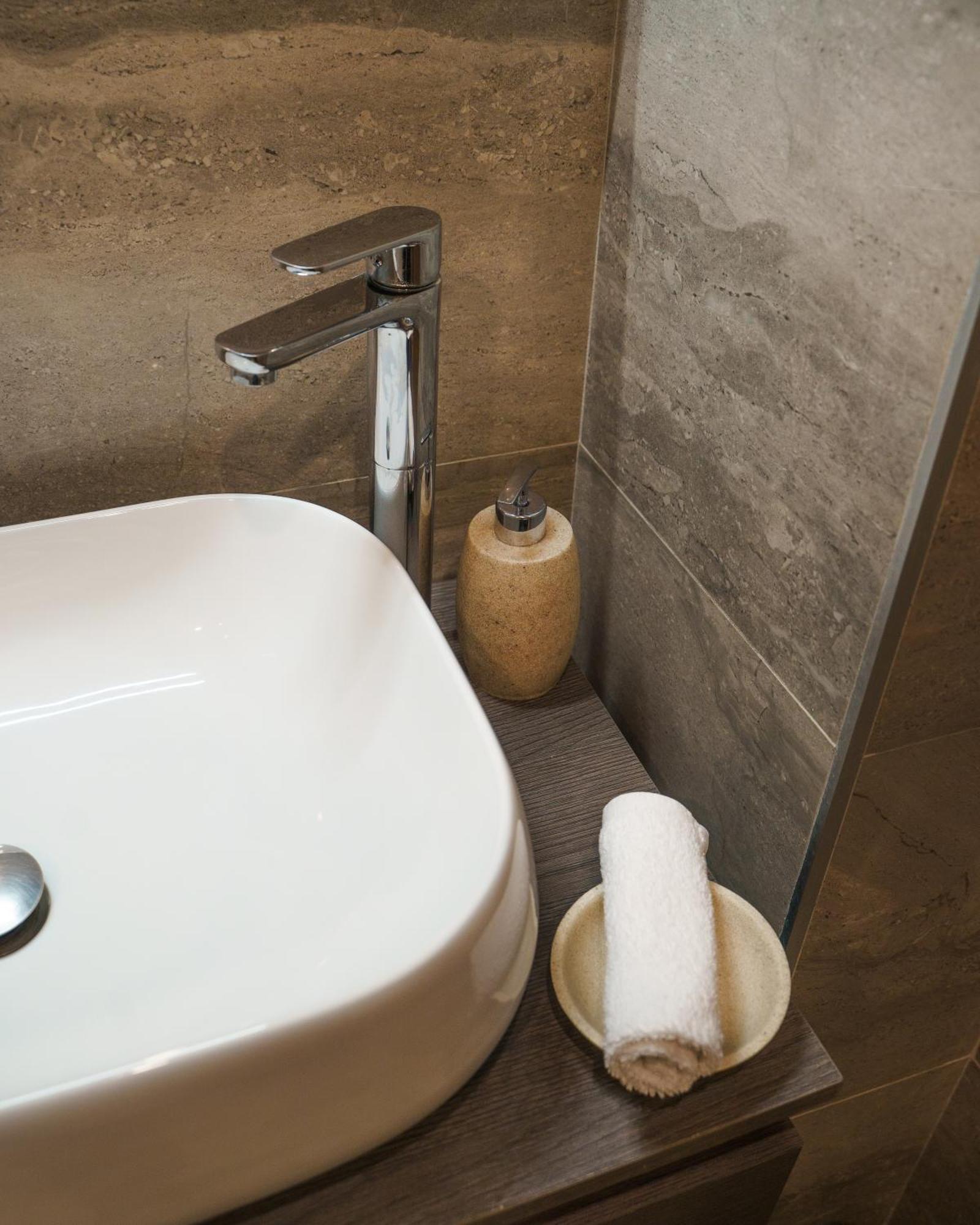 Апартаменты Chiatamone Relais Неаполь Экстерьер фото
