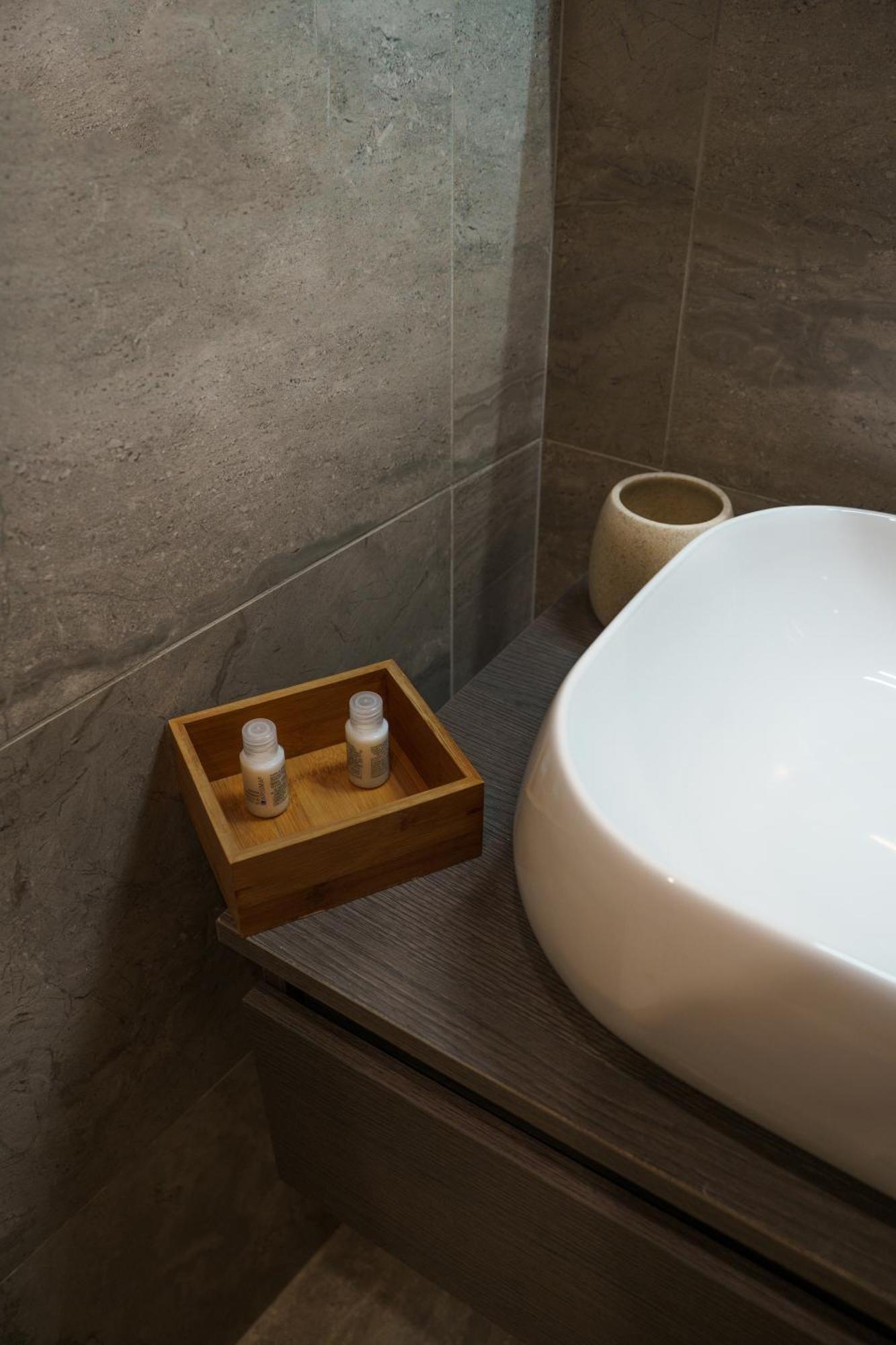 Апартаменты Chiatamone Relais Неаполь Экстерьер фото